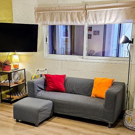 Itaca Hostel Барселона Екстериор снимка