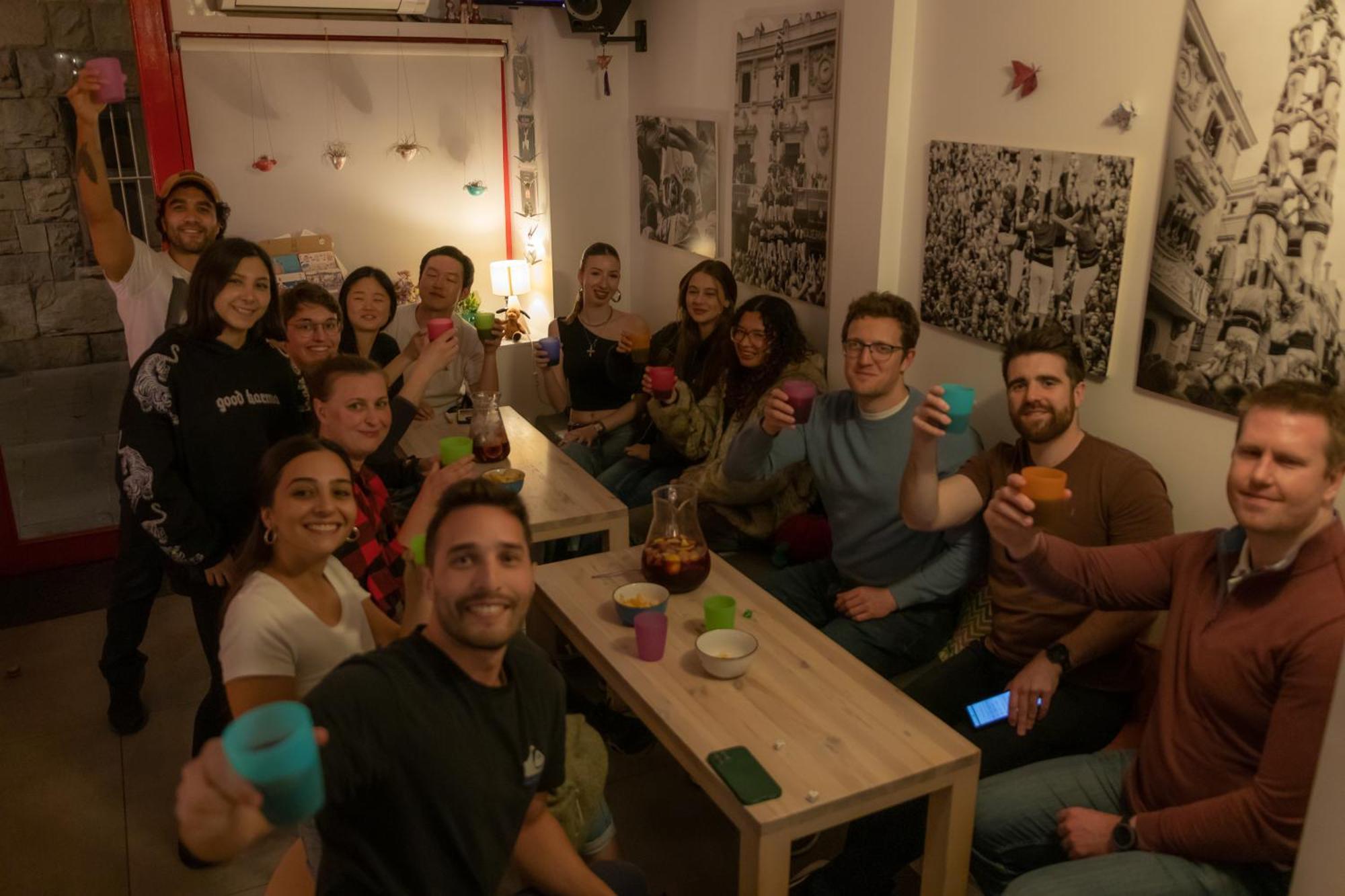 Itaca Hostel Барселона Екстериор снимка